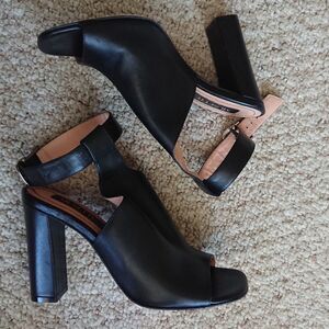 Musette OPEN TOE HEELS ankle strap size 37.5